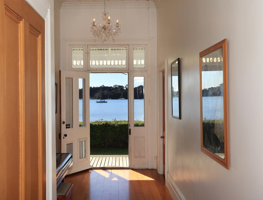 Oakura Bay Villa - Stay Waiheke Te Whau Bay Exteriör bild