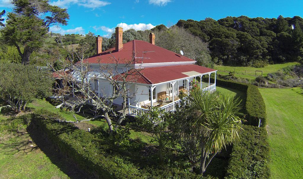 Oakura Bay Villa - Stay Waiheke Te Whau Bay Exteriör bild