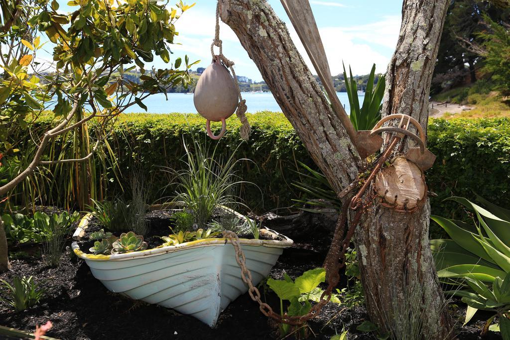 Oakura Bay Villa - Stay Waiheke Te Whau Bay Exteriör bild
