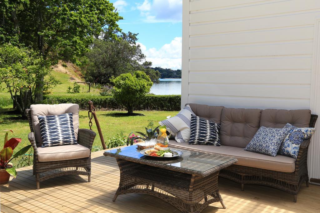 Oakura Bay Villa - Stay Waiheke Te Whau Bay Exteriör bild