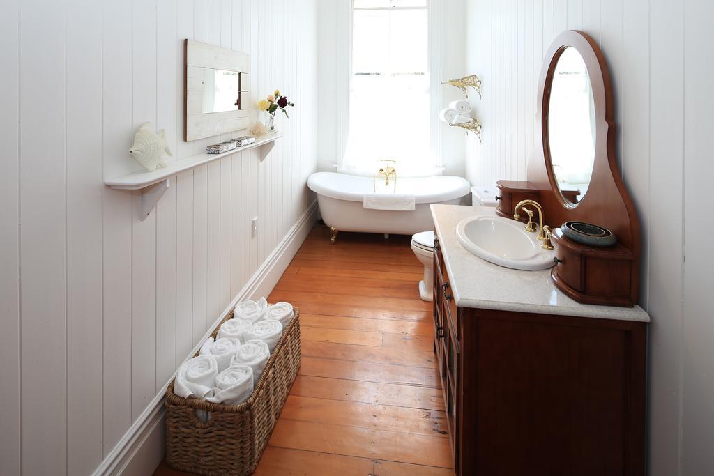 Oakura Bay Villa - Stay Waiheke Te Whau Bay Exteriör bild