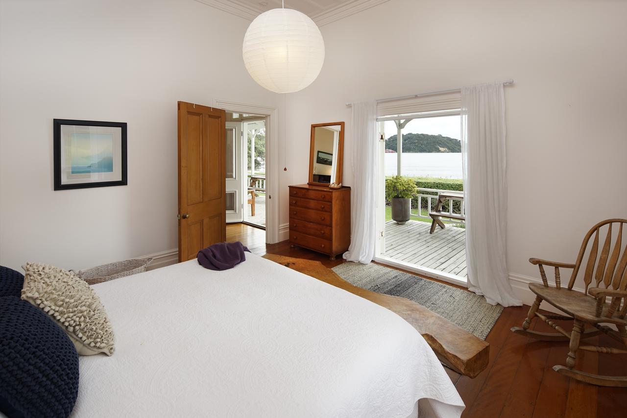 Oakura Bay Villa - Stay Waiheke Te Whau Bay Exteriör bild