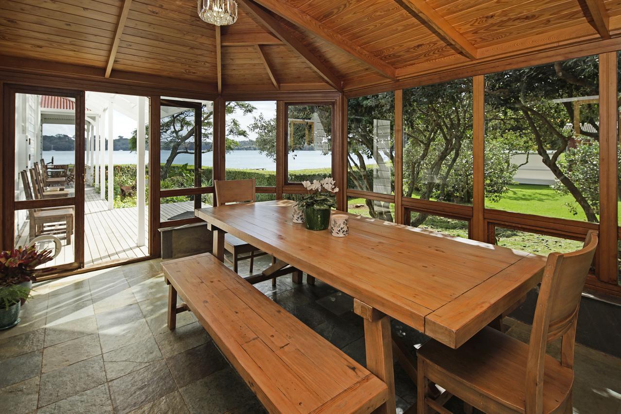 Oakura Bay Villa - Stay Waiheke Te Whau Bay Exteriör bild